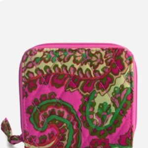 Vera Bradley small zip around wallet in Cotton Capri Pink pattern